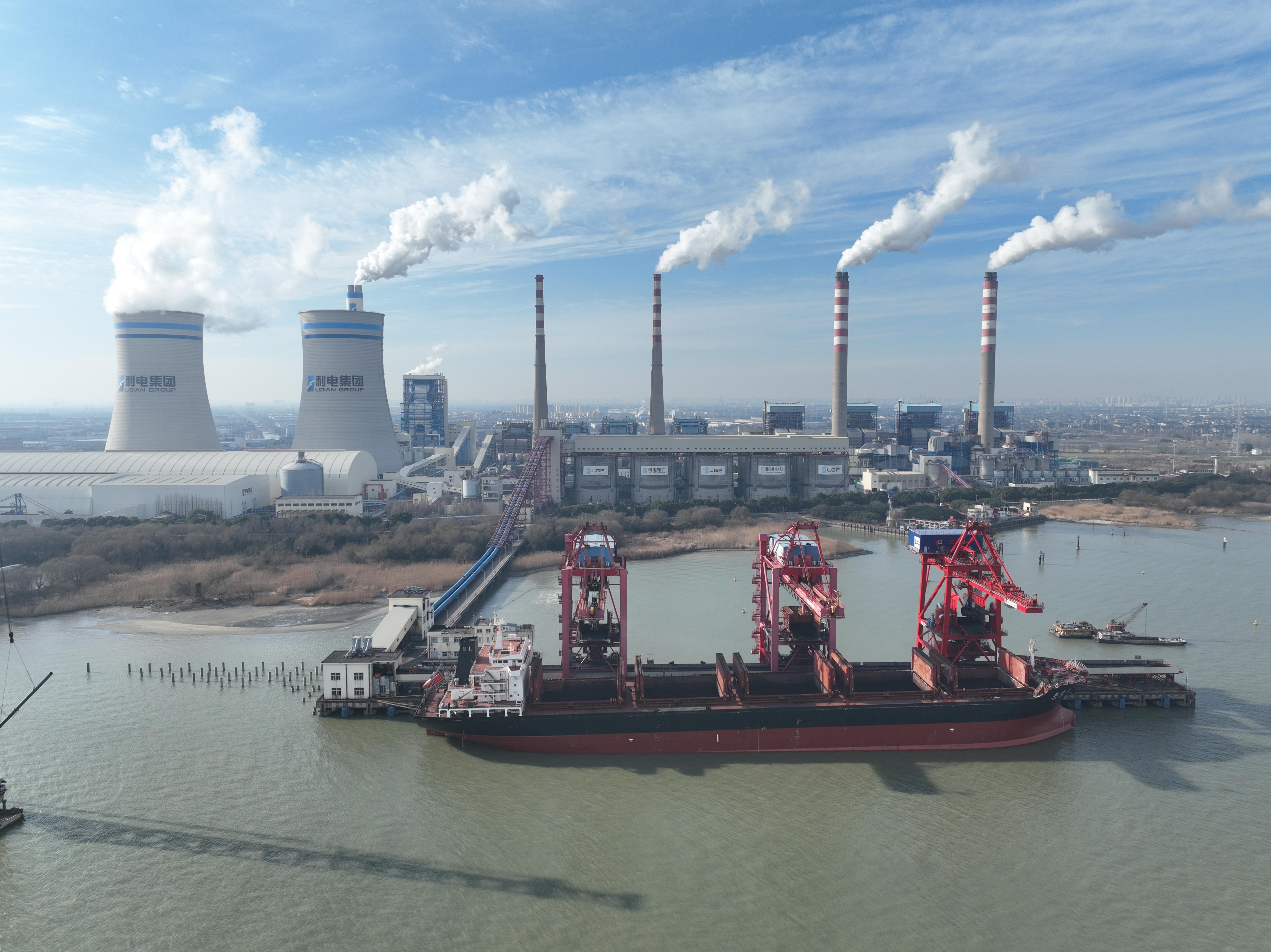 春运保供！江阴海事全力守护水上能源动脉